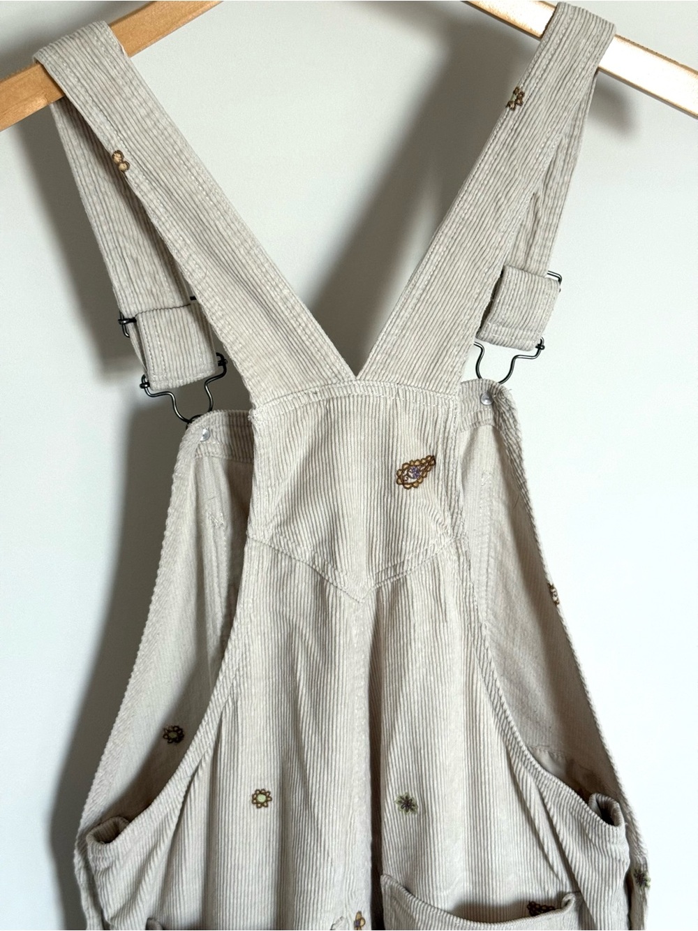 Vans Ground Work Hollywell Corduroy Embroidered Overalls Ivory Cream Medium - Picture 7 of 16